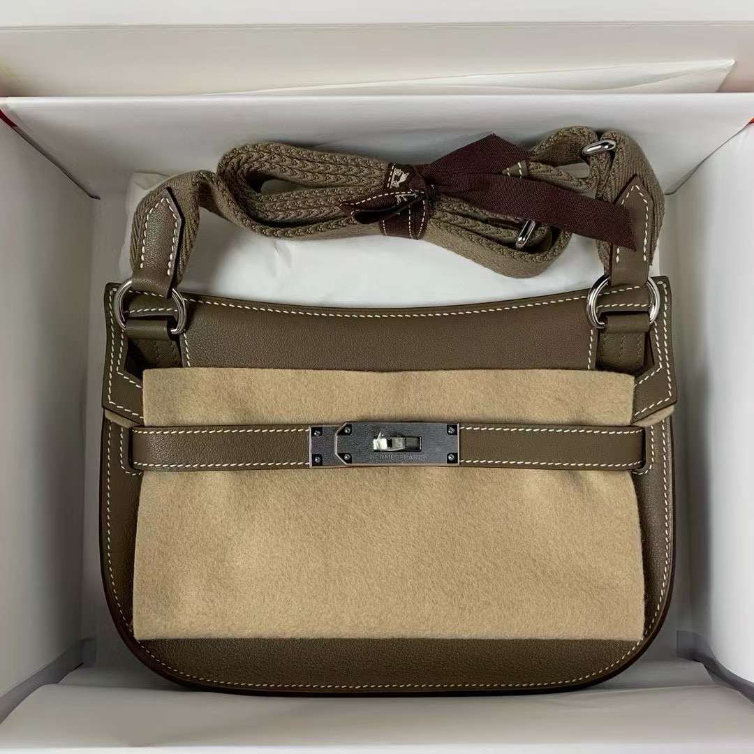 mmexport1717743988987.jpg