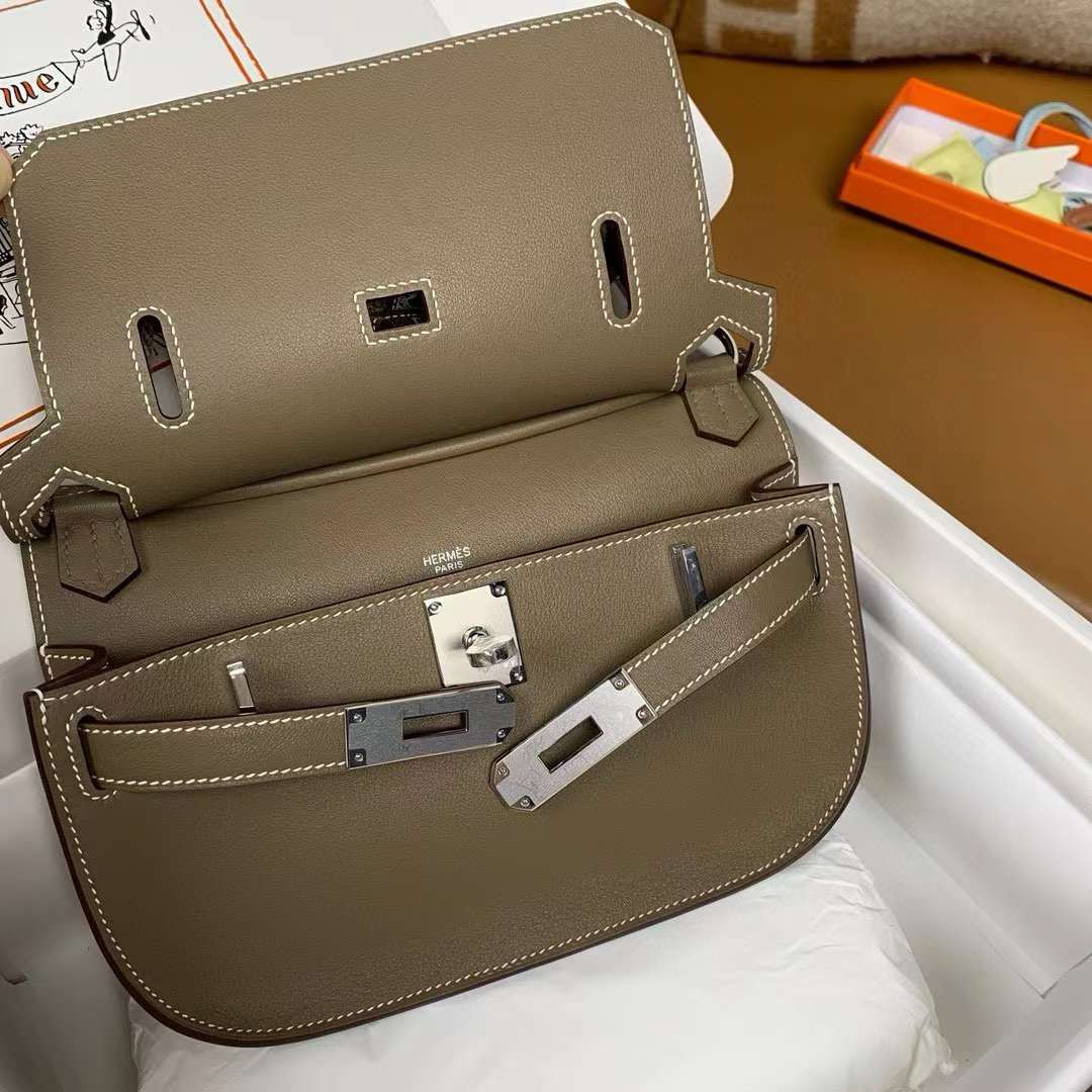 mmexport1717743996297.jpg